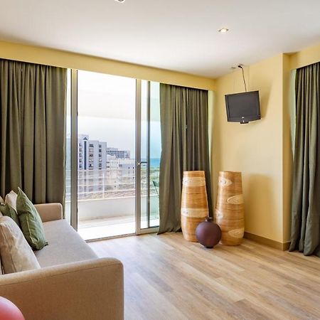 Divine Marina Apartment W/ Pool & Garden By Lovelystay Quarteira Kültér fotó